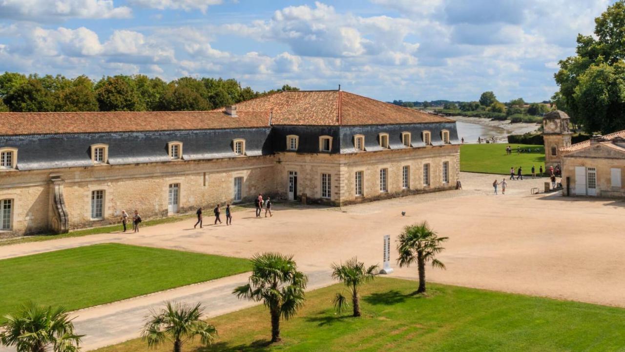 Residence Esmeralda Meuble De Tourisme 3 Etoiles Rochefort  Eksteriør billede